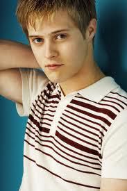 lucas grabeel actorul preferat de azi.