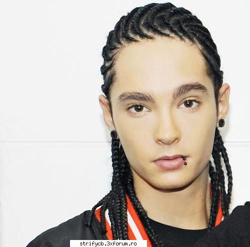 inaintea mea ce? nu te las sa mi-l :rotfl: tokio hotel